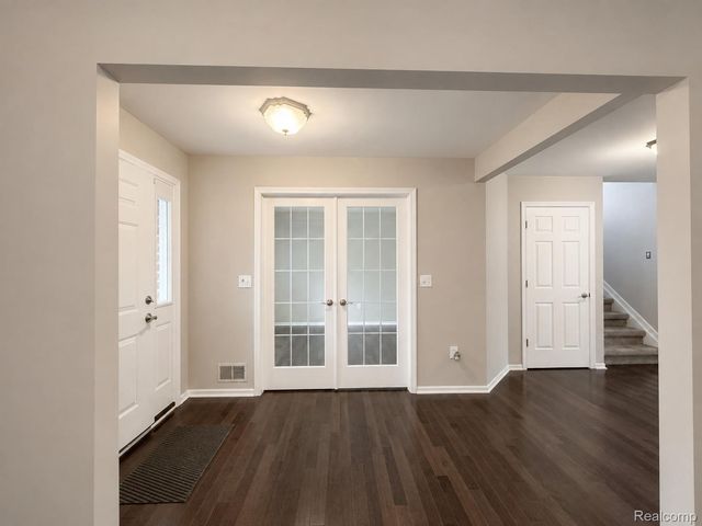 28948 Pinehurst Drive, Chesterfield Township, MI 48051