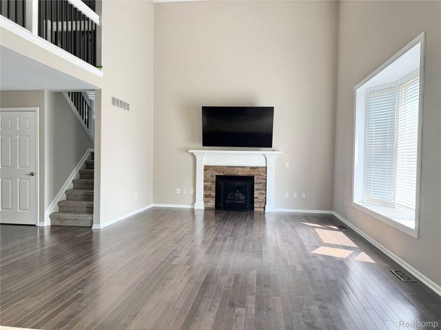 28948 Pinehurst Drive, Chesterfield Township, MI 48051