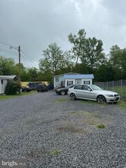 6955 WINCHESTER AVENUE, Inwood, WV 25428