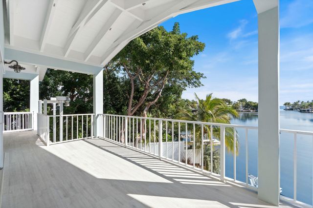 201 Harbor Drive, Plantation Key, FL 33036