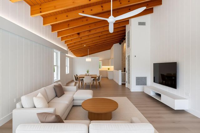 201 Harbor Drive, Plantation Key, FL 33036