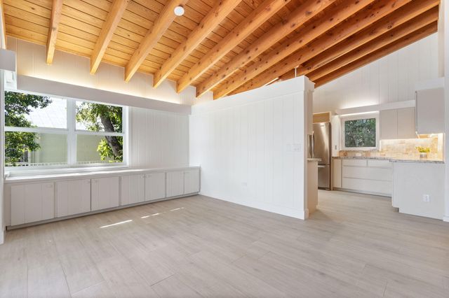 201 Harbor Drive, Plantation Key, FL 33036