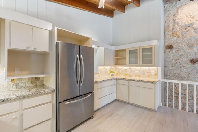 201 Harbor Drive, Plantation Key, FL 33036