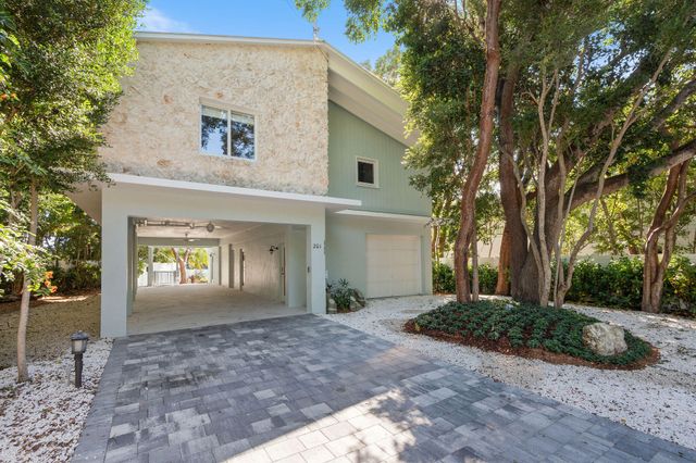 201 Harbor Drive, Plantation Key, FL 33036