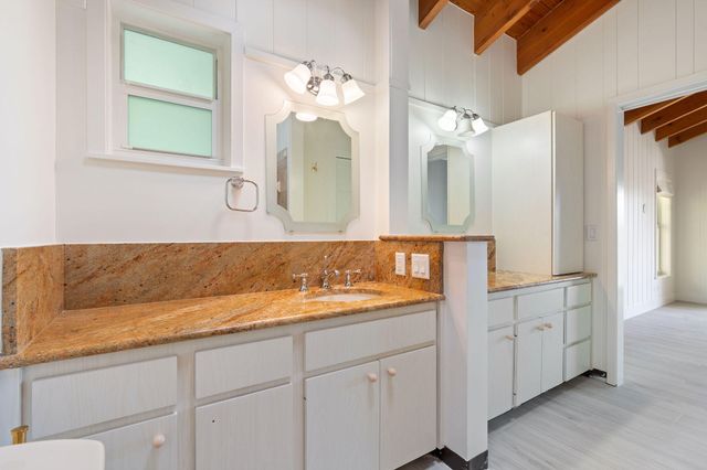 201 Harbor Drive, Plantation Key, FL 33036