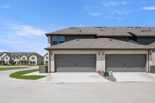 4508 Avion Drive, Sanger, TX 76266