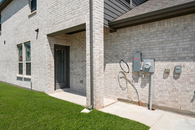 4508 Avion Drive, Sanger, TX 76266