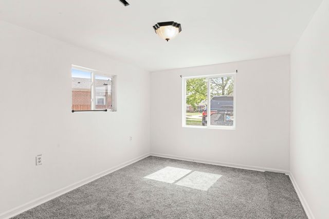 12713 S Escanaba Avenue, Chicago, IL 60633