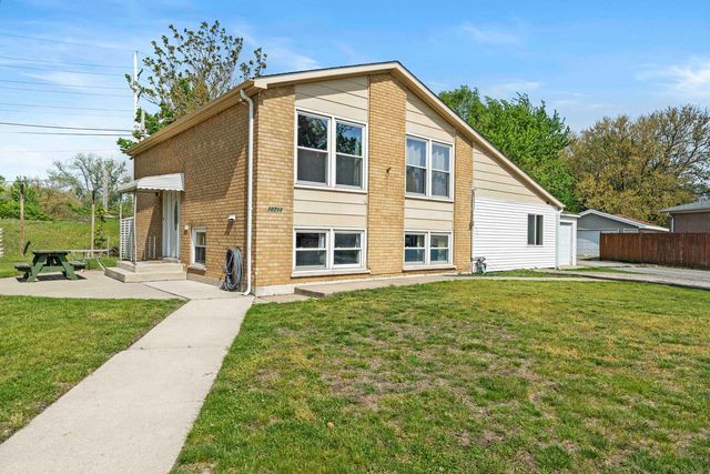12713 S Escanaba Avenue, Chicago, IL 60633
