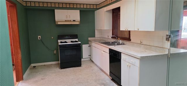 4610 Christian Drive, Clarence, NY 14031