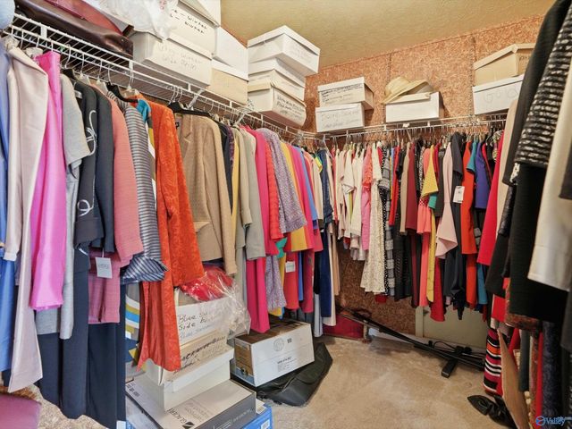 211 13th Avenue NW, Decatur, AL 35601