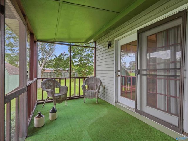 211 13th Avenue NW, Decatur, AL 35601