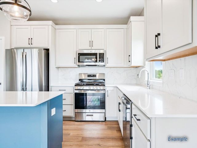 1280 Sand Prairie Drive, Iowa City, IA 52240