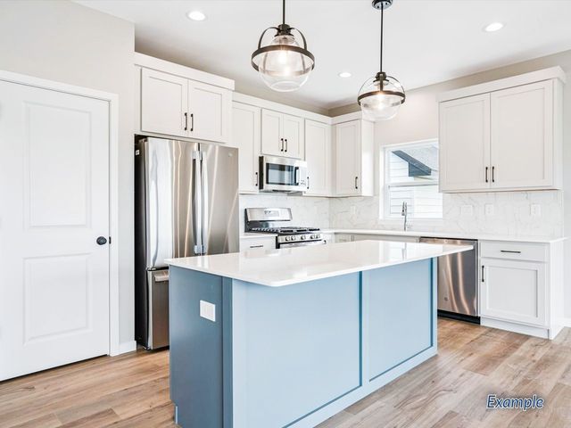 1280 Sand Prairie Drive, Iowa City, IA 52240