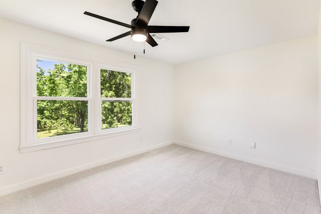 1208 Newmans Trl, Hendersonville, TN 37075