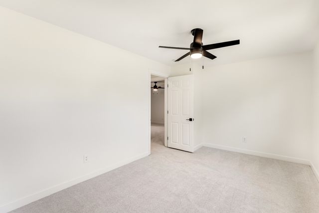 1208 Newmans Trl, Hendersonville, TN 37075