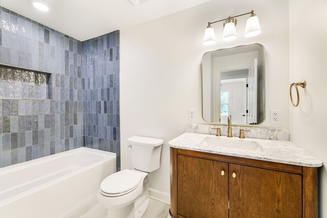 1208 Newmans Trl, Hendersonville, TN 37075