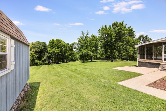 1208 Newmans Trl, Hendersonville, TN 37075