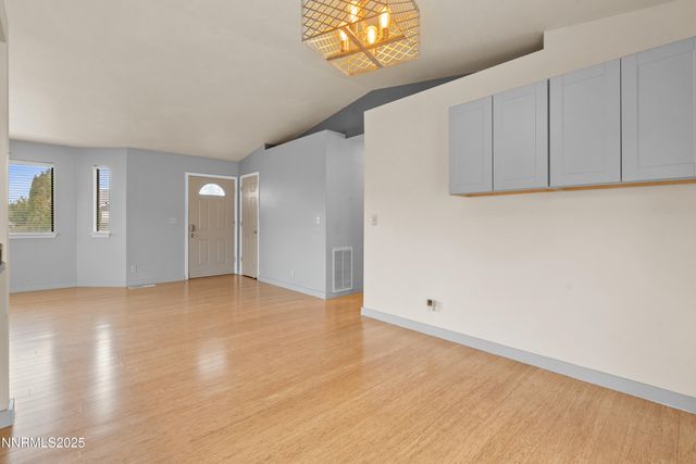 997 Ridgeview Drive, Carson City, NV 89705