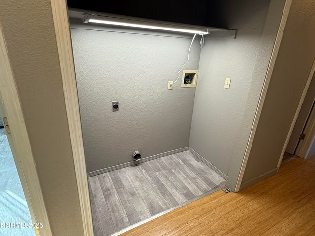 997 Ridgeview Drive, Carson City, NV 89705