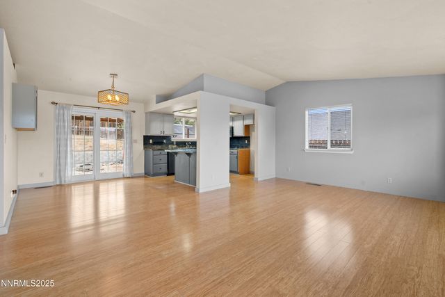 997 Ridgeview Drive, Carson City, NV 89705