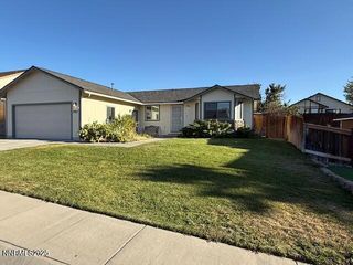 997 Ridgeview Drive, Carson City, NV 89705