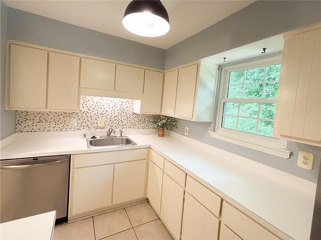 383 Leisure Court SW, Marietta, GA 30064