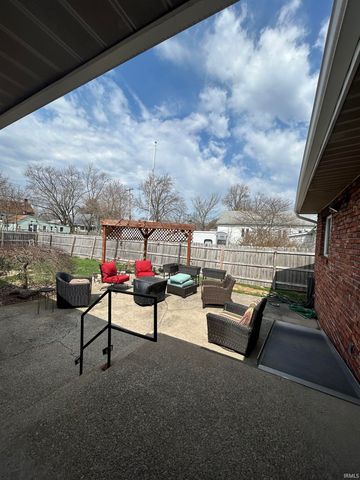 203 N Prettyman Street, Knox, IN 46534