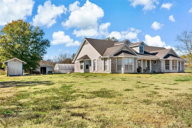 214 Farm Road 1501 Spur, Deport, TX 75435
