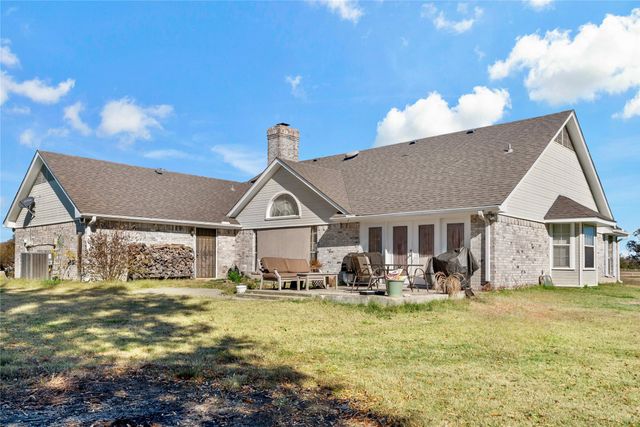 214 Farm Road 1501 Spur, Deport, TX 75435
