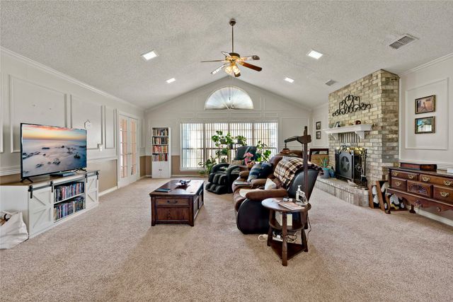 214 Farm Road 1501 Spur, Deport, TX 75435