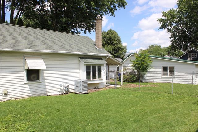 2611 Jefferson Avenue, Davenport, IA 52803