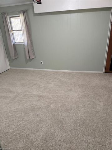 722 Maiden Lane, Mount Airy, NC 27030