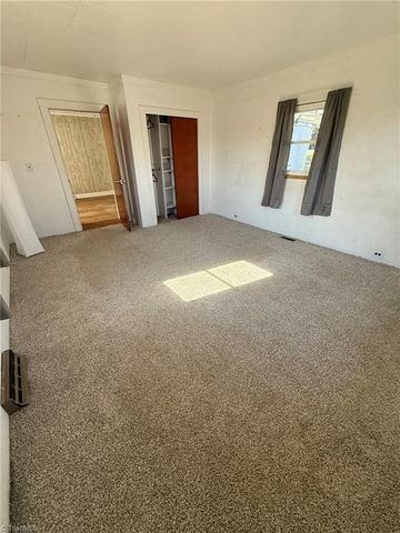 722 Maiden Lane, Mount Airy, NC 27030