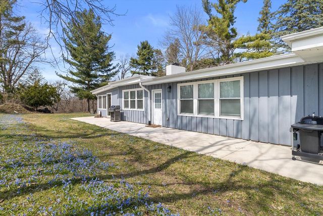 837 Carter STREET, Genoa City, WI 53128