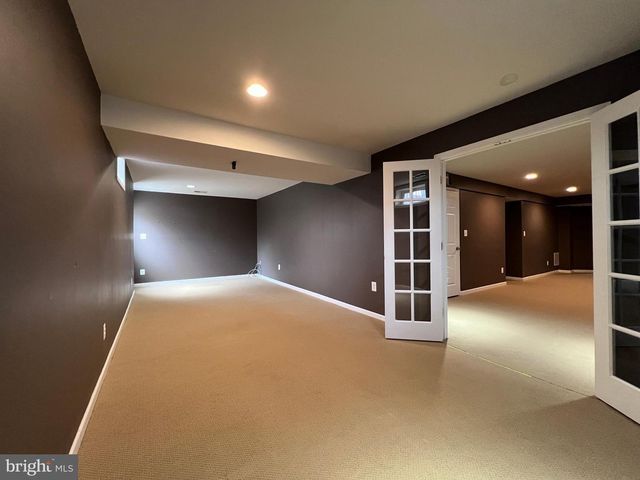 3925 BEEKER MILL PL, Chantilly, VA 20151