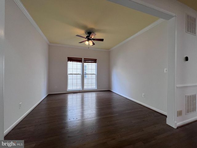 3925 BEEKER MILL PL, Chantilly, VA 20151