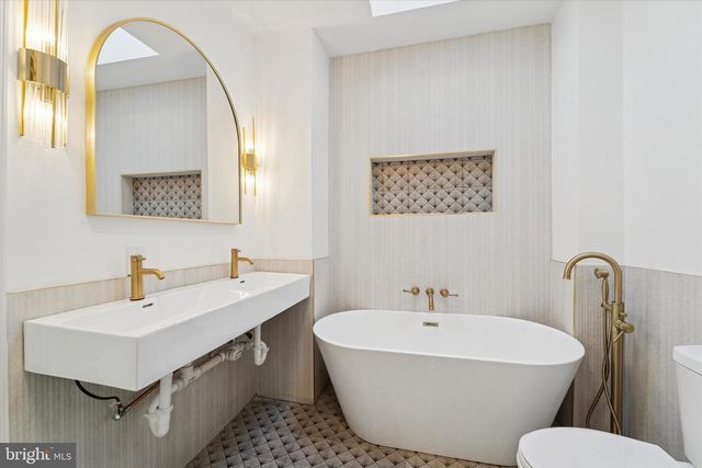 1920 MEDARY AVE, Philadelphia, PA 19141