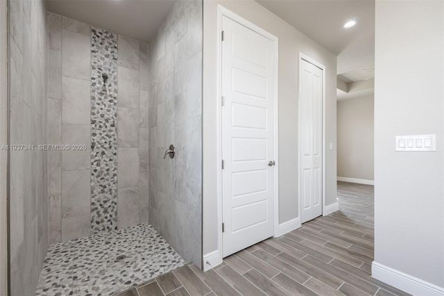 1346 Radio Loop, La Belle, FL 33935