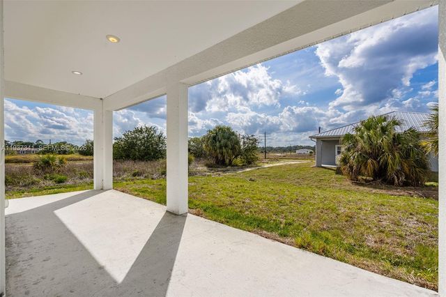 1346 Radio Loop, La Belle, FL 33935