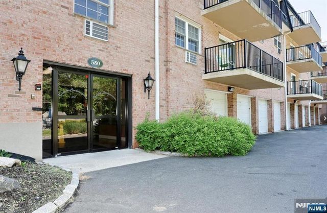 550 Fairview 318, Westwood, NJ 07675