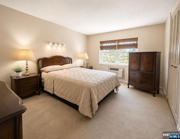 550 Fairview 318, Westwood, NJ 07675