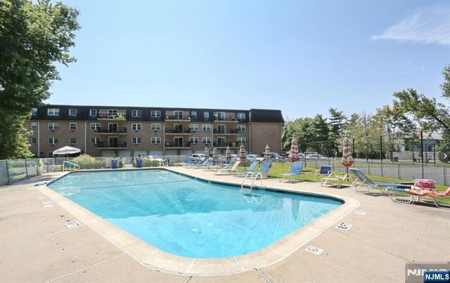550 Fairview 318, Westwood, NJ 07675
