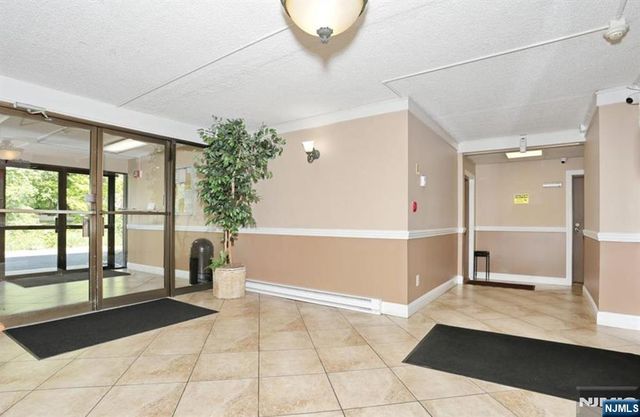 550 Fairview 318, Westwood, NJ 07675