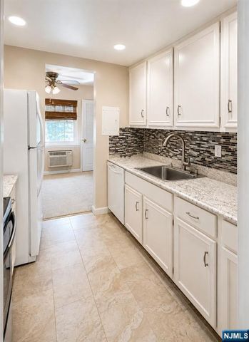550 Fairview 318, Westwood, NJ 07675