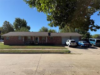 608 Mark Avenue, Yukon, OK 73099
