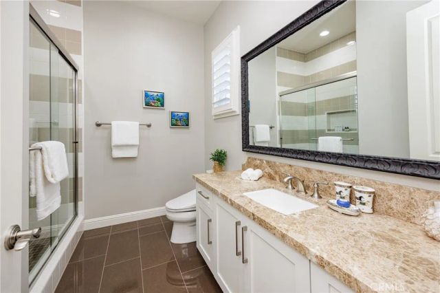 104 Shady Arbor, Irvine, CA 92618
