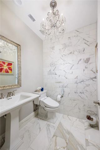 104 Shady Arbor, Irvine, CA 92618