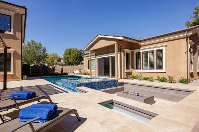 104 Shady Arbor, Irvine, CA 92618