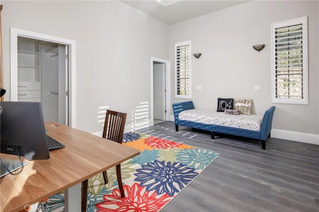 104 Shady Arbor, Irvine, CA 92618